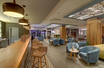 Hotel Bar